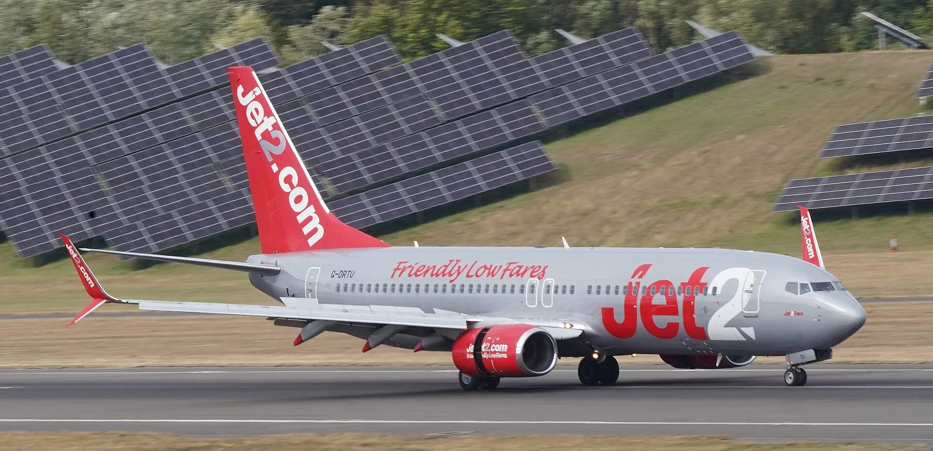 A Jet2 Boeing 737 taxiing at Birmingham Airport